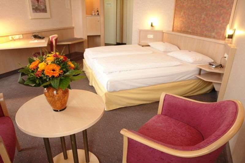 Plaza Premium Parkhotel Hotel 3*