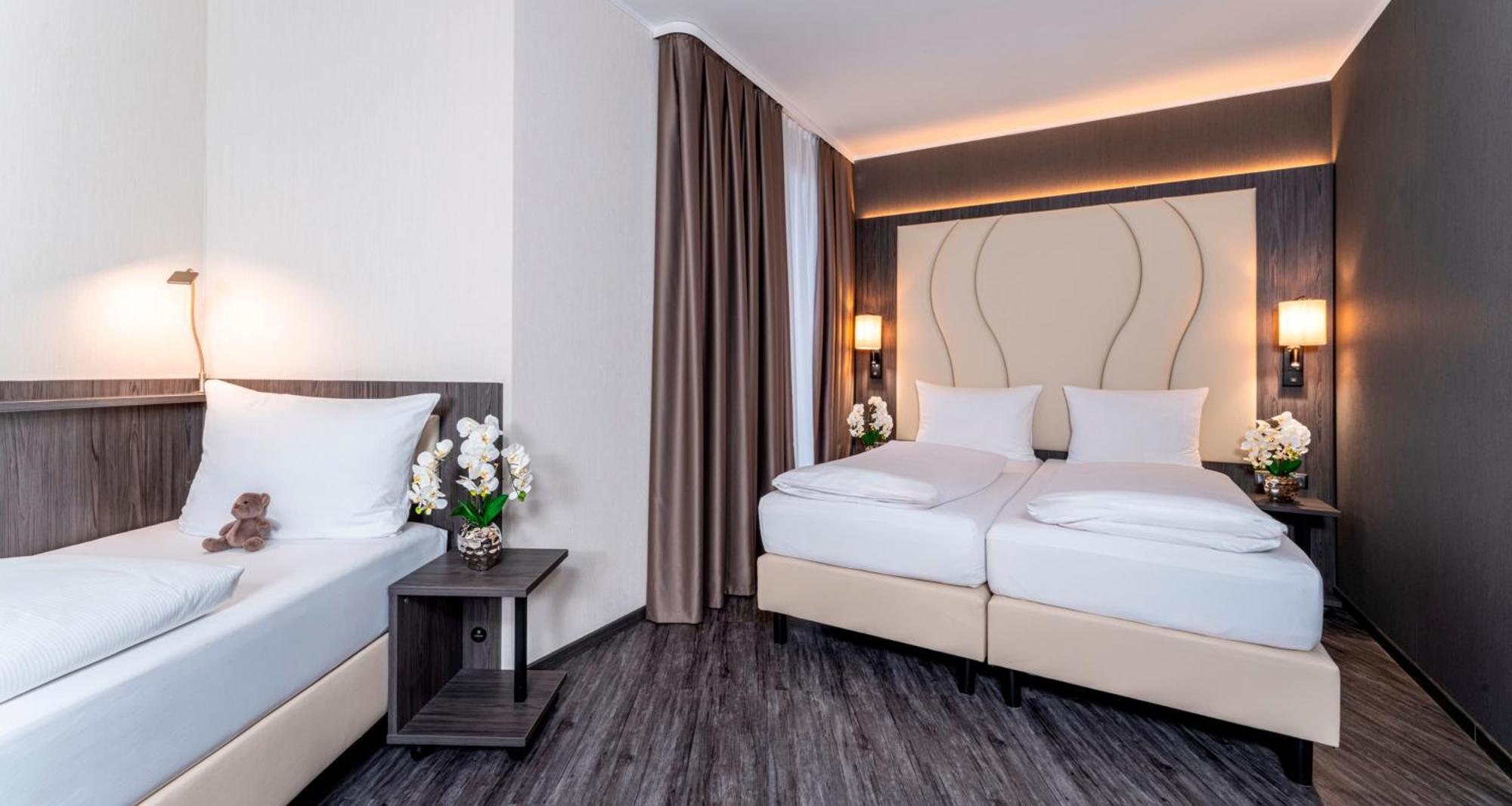 Plaza Premium Parkhotel 3*