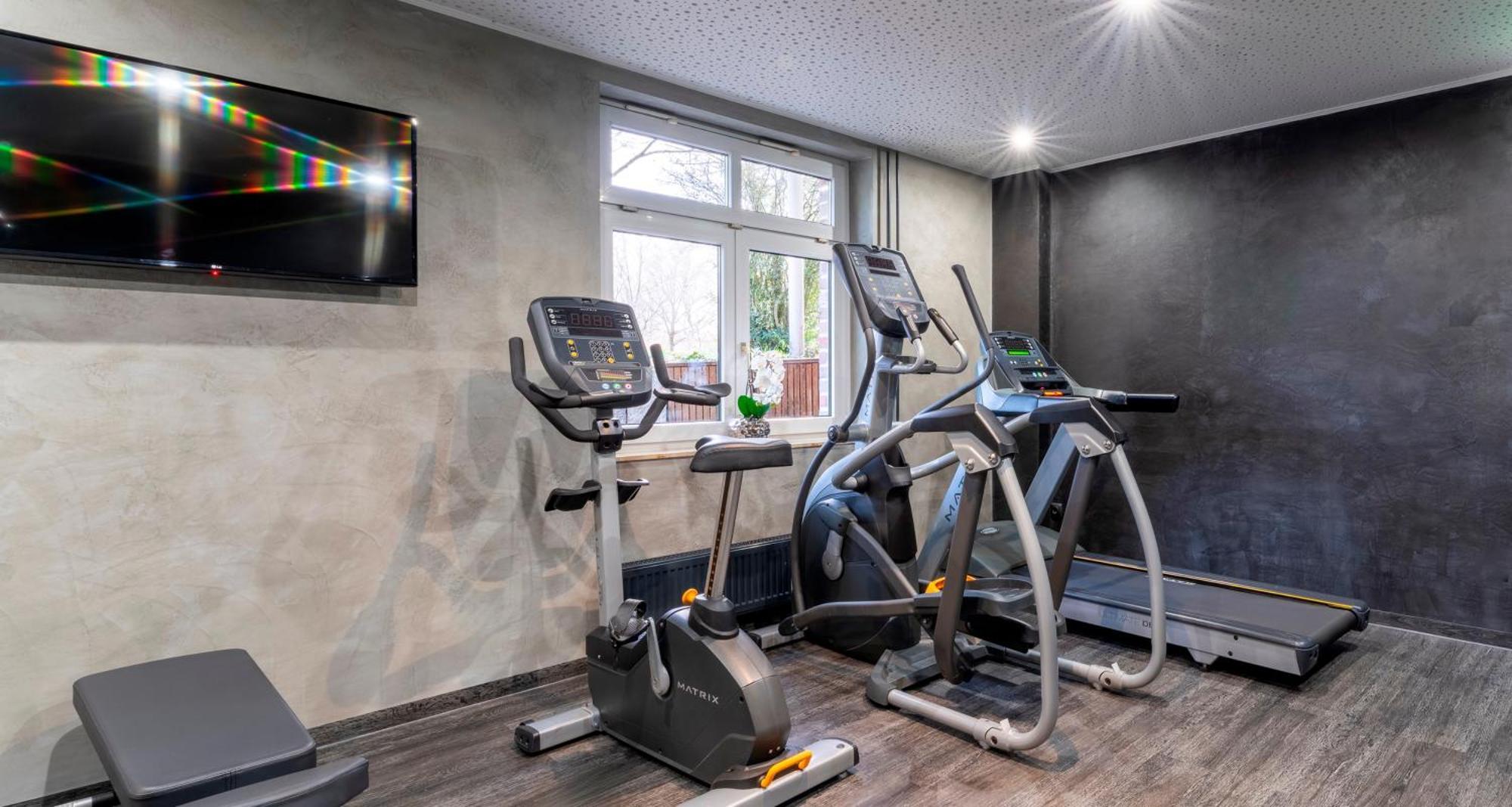 Hotel Plaza Premium Parkhotel 3*